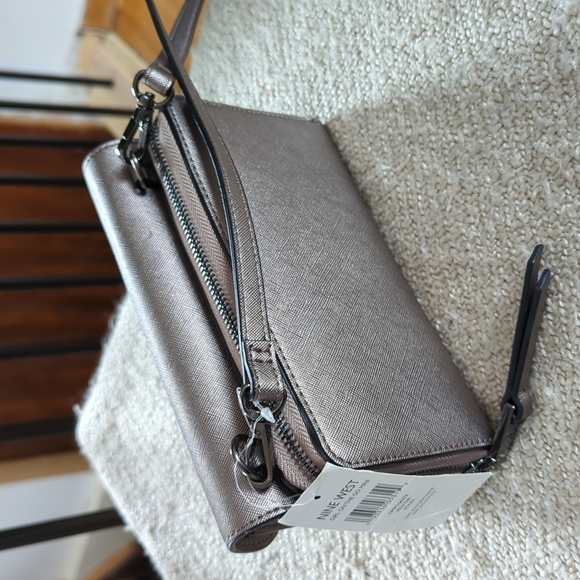 Nine West Crossbody bag/wallet - Picture 2 of 4